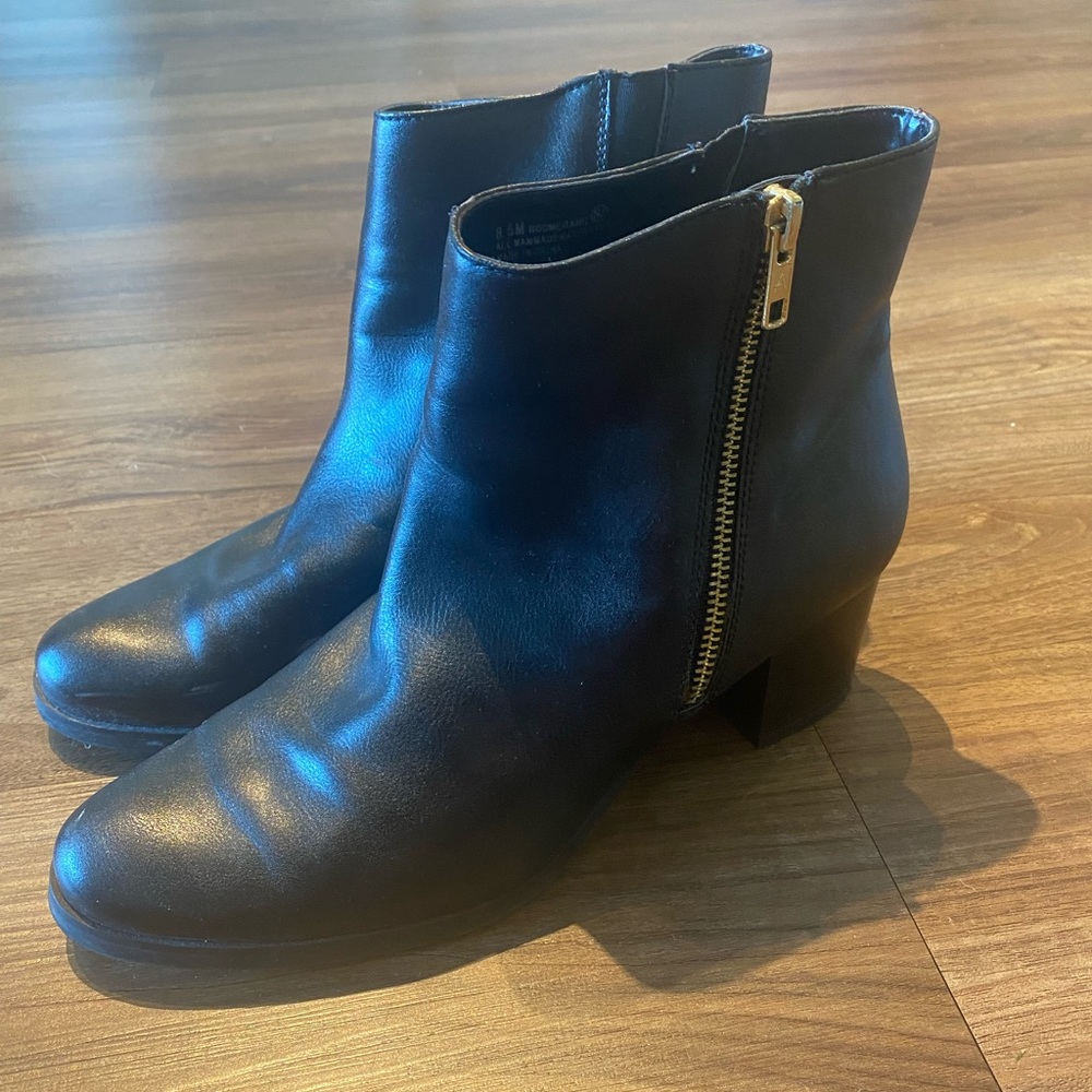 Aerosole vegan leather ankle boot size 8.5